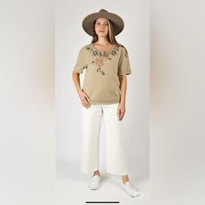 ALFRED DUNNER | Tan Short Sleeve Tee with Floral Embroidery